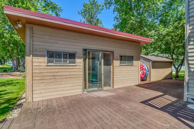 11494 Ravenswood Beach Road, Detroit Lakes, MN 56501