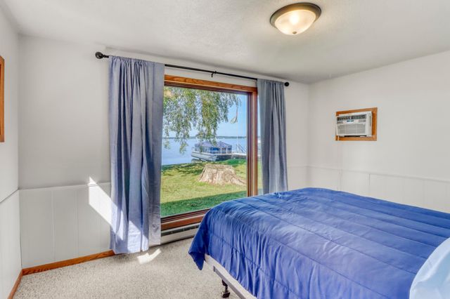 11494 Ravenswood Beach Road, Detroit Lakes, MN 56501