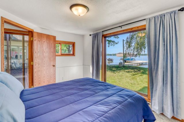 11494 Ravenswood Beach Road, Detroit Lakes, MN 56501