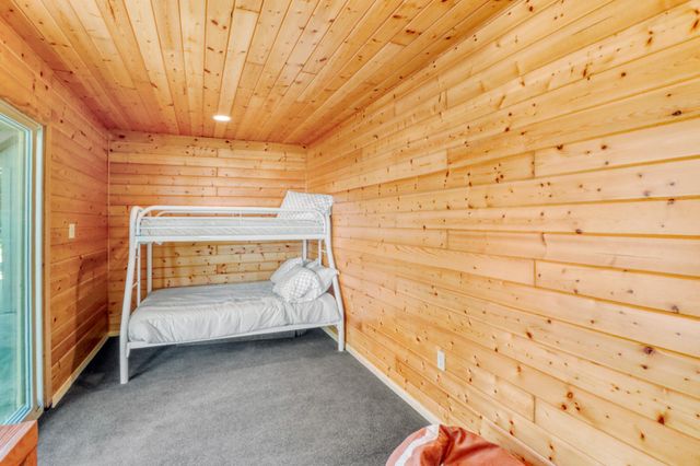 11494 Ravenswood Beach Road, Detroit Lakes, MN 56501