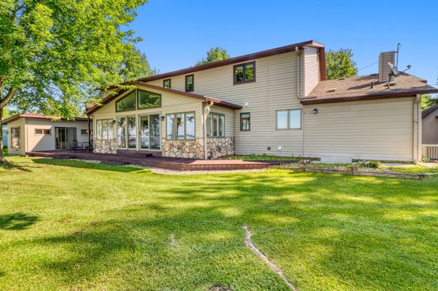 11494 Ravenswood Beach Road, Detroit Lakes, MN 56501