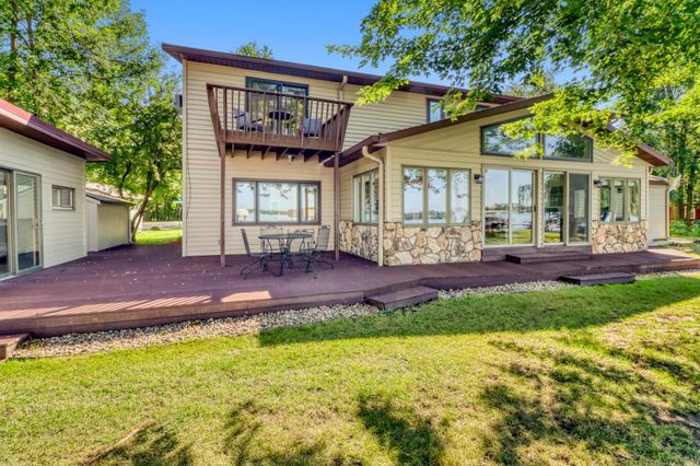 11494 Ravenswood Beach Road, Detroit Lakes, MN 56501