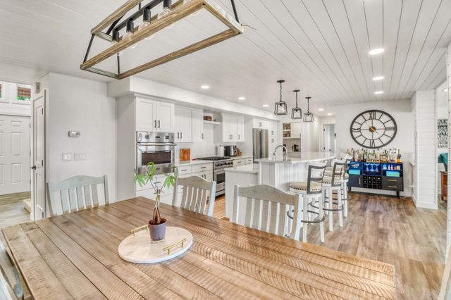 11494 Ravenswood Beach Road, Detroit Lakes, MN 56501