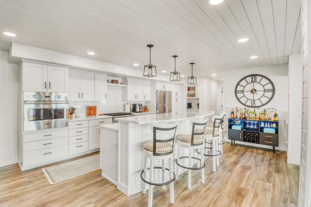 11494 Ravenswood Beach Road, Detroit Lakes, MN 56501