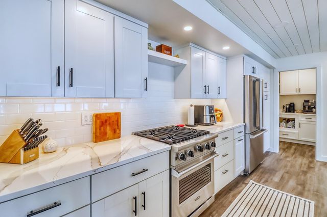 11494 Ravenswood Beach Road, Detroit Lakes, MN 56501