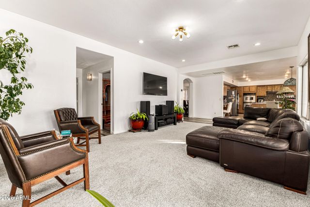 8606 S 45TH Glen, Laveen, AZ 85339