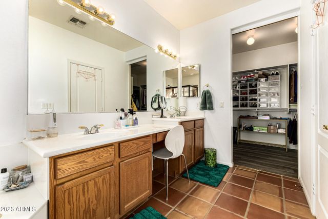 8606 S 45TH Glen, Laveen, AZ 85339