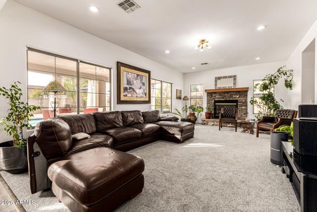 8606 S 45TH Glen, Laveen, AZ 85339