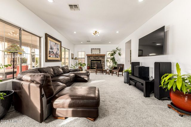 8606 S 45TH Glen, Laveen, AZ 85339