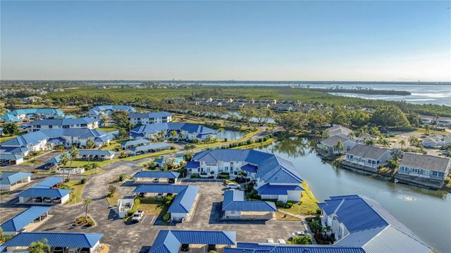 983 SANDPIPER CIRCLE, Bradenton, FL 34209