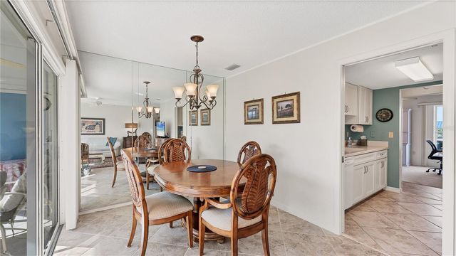983 SANDPIPER CIRCLE, Bradenton, FL 34209