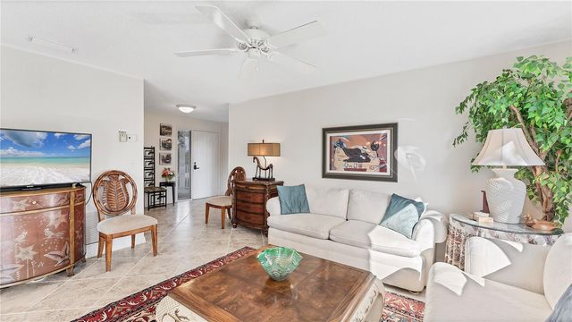 983 SANDPIPER CIRCLE, Bradenton, FL 34209