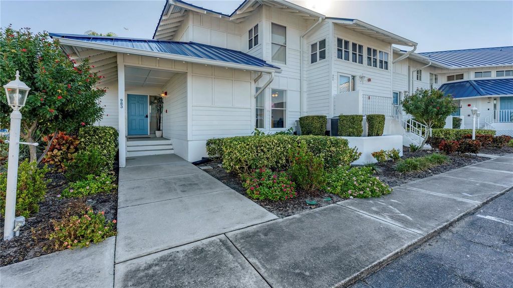 983 SANDPIPER CIRCLE, BRADENTON, FL 34209 — photo 2