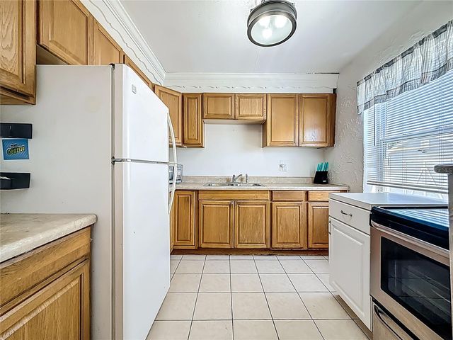 550 40TH STREET S, St Petersburg, FL 33711