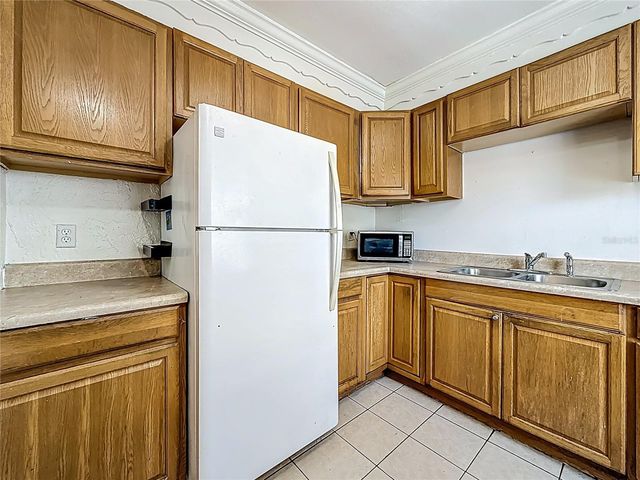 550 40TH STREET S, St Petersburg, FL 33711