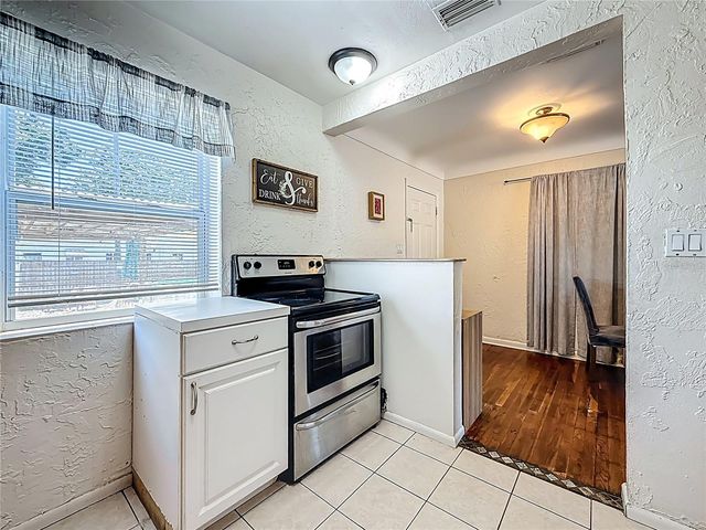 550 40TH STREET S, St Petersburg, FL 33711