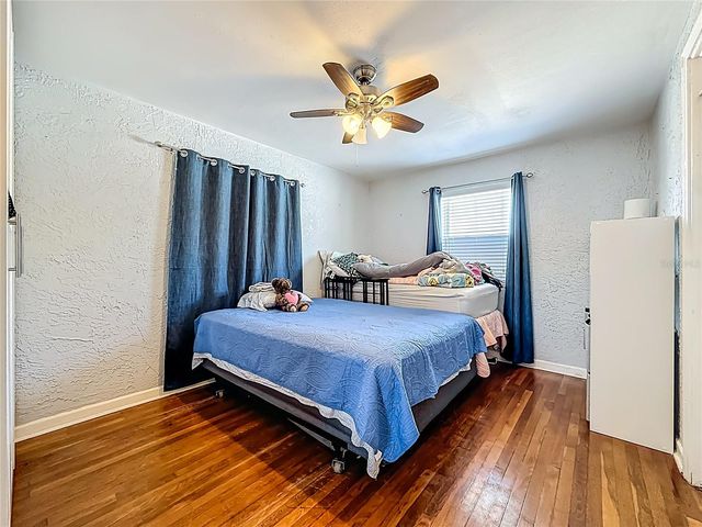 550 40TH STREET S, St Petersburg, FL 33711