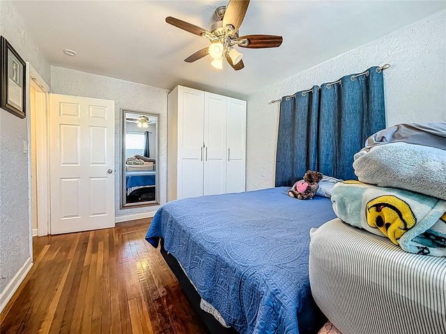 550 40TH STREET S, St Petersburg, FL 33711