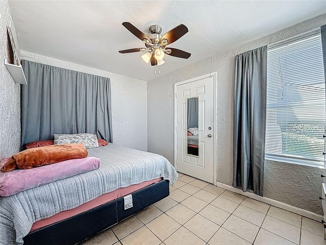 550 40TH STREET S, St Petersburg, FL 33711