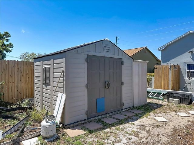 550 40TH STREET S, St Petersburg, FL 33711