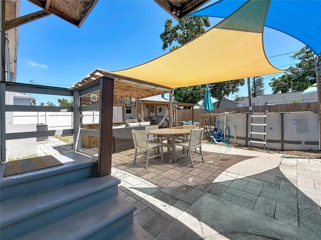 550 40TH STREET S, St Petersburg, FL 33711