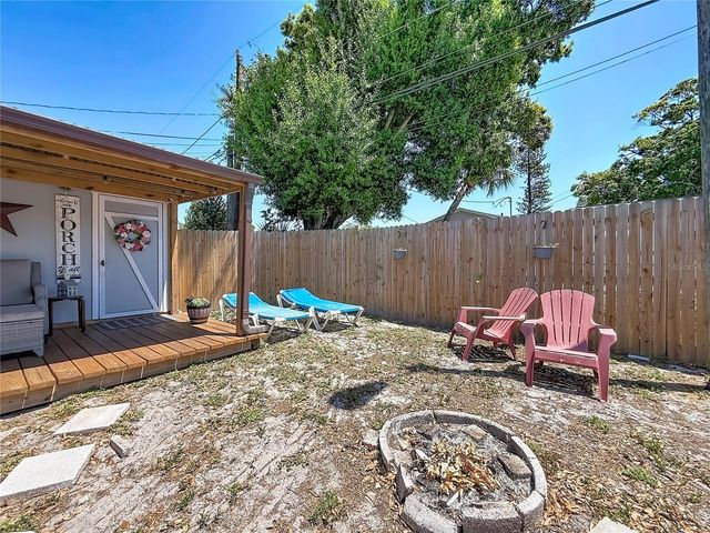 550 40TH STREET S, St Petersburg, FL 33711