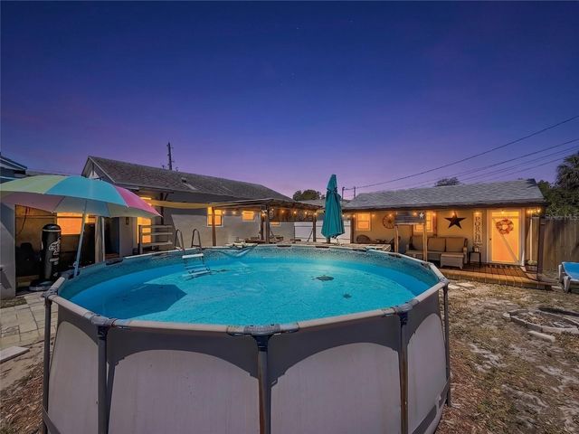 550 40TH STREET S, St Petersburg, FL 33711