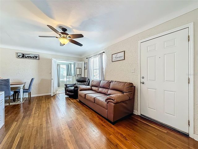 550 40TH STREET S, St Petersburg, FL 33711