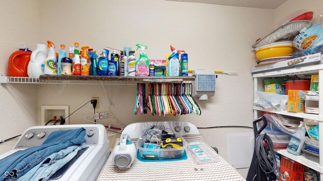 4659 Churchill Downs Circle, Greenwood, IN 46143