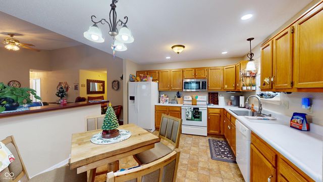 4659 Churchill Downs Circle, Greenwood, IN 46143