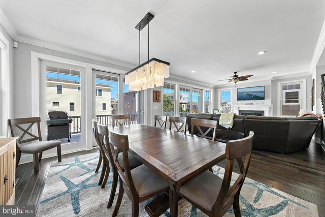 231 N 8TH ST, Surf City, NJ 08008