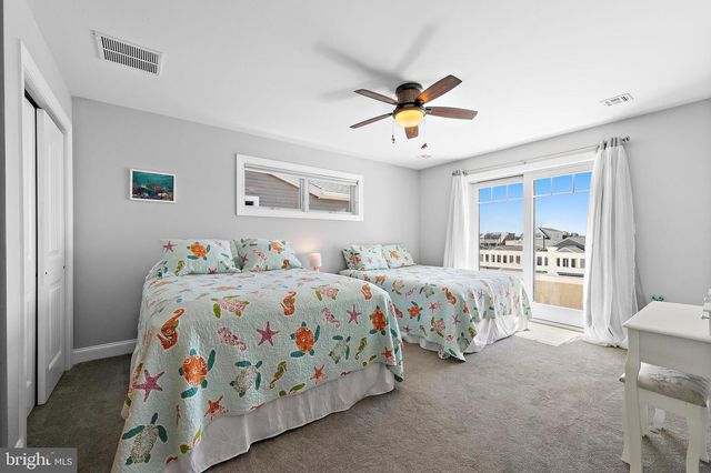 231 N 8TH ST, Surf City, NJ 08008