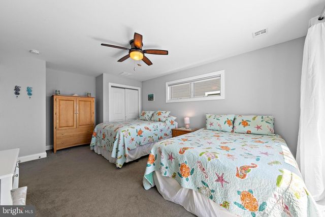 231 N 8TH ST, Surf City, NJ 08008