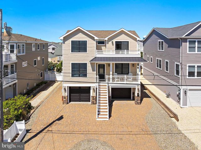 231 N 8TH ST, Surf City, NJ 08008