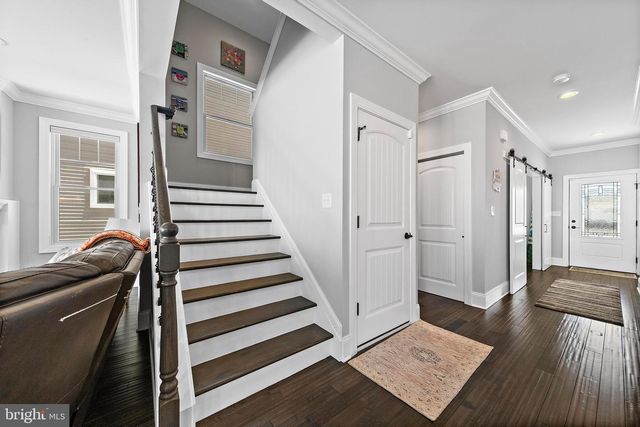 231 N 8TH ST, Surf City, NJ 08008