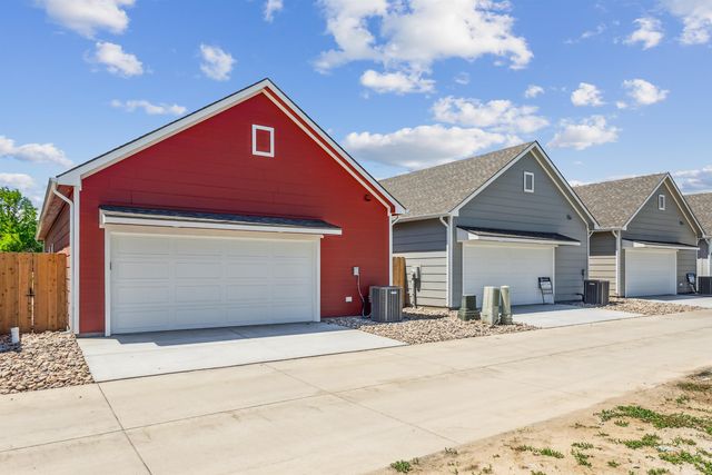 429 E Lexington Ln, Andover, KS 67002