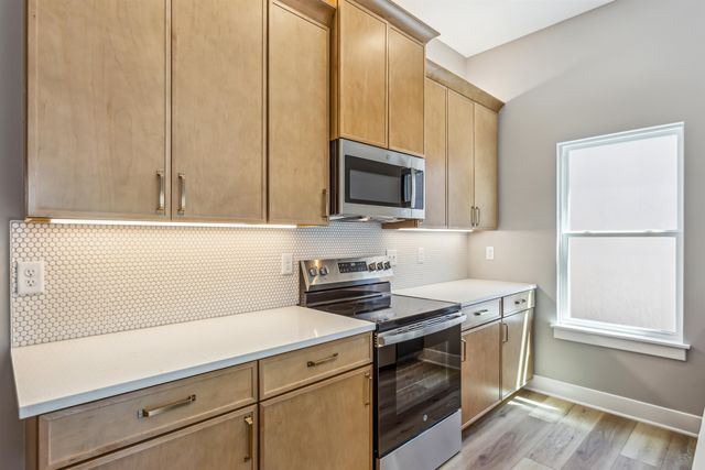 429 E Lexington Ln, Andover, KS 67002