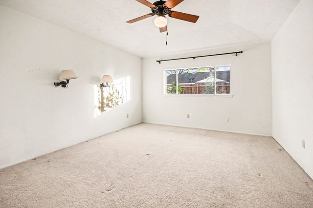 482 Lost Rock Drive, Houston, TX 77598