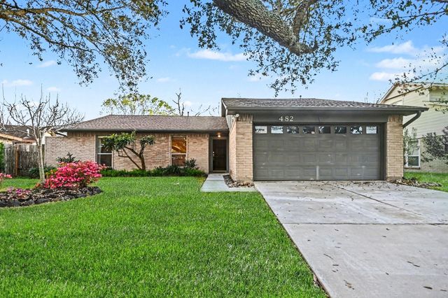 482 Lost Rock Drive, Houston, TX 77598