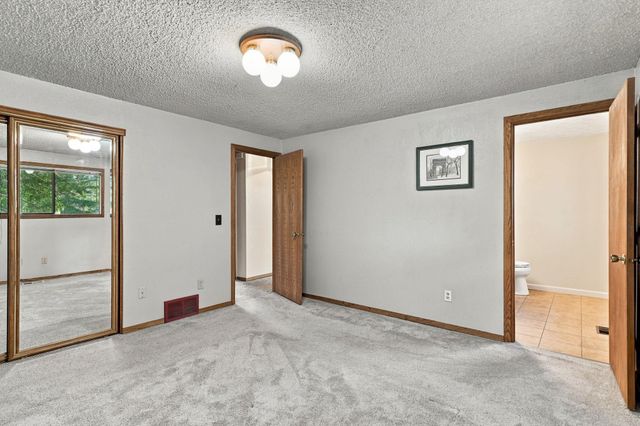 2717 S McDonald Rd, Spokane Valley, WA 99216