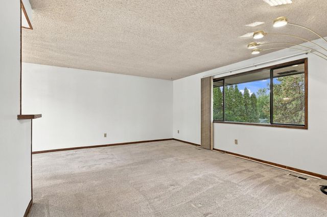 2717 S McDonald Rd, Spokane Valley, WA 99216