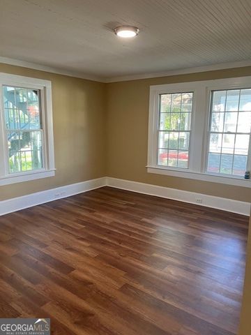 321 E Broadway Street, Griffin, GA 30223