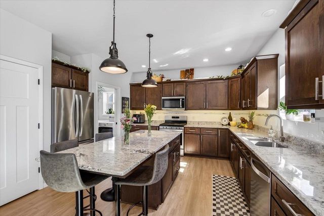 711 Sugar Maple Lane, Verona, WI 53593