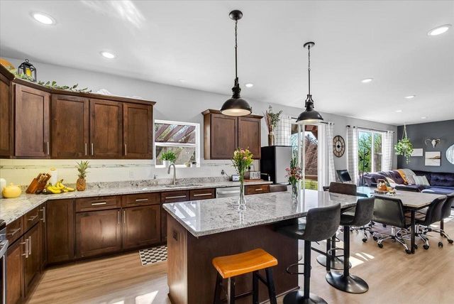 711 Sugar Maple Lane, Verona, WI 53593