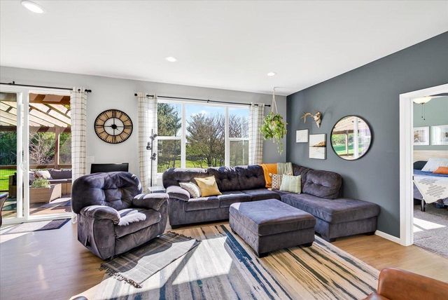 711 Sugar Maple Lane, Verona, WI 53593
