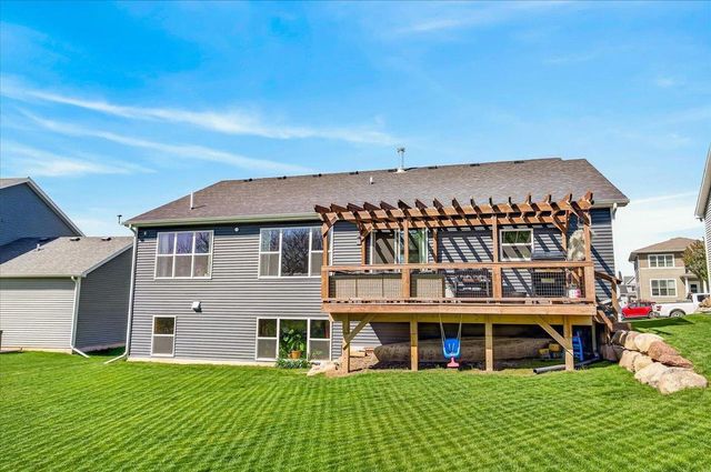 711 Sugar Maple Lane, Verona, WI 53593
