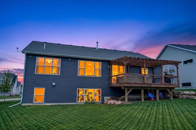 711 Sugar Maple Lane, Verona, WI 53593