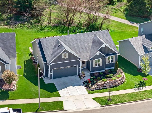 711 Sugar Maple Lane, Verona, WI 53593