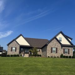 1029 Robert Lee Dr, Gallatin, TN 37066