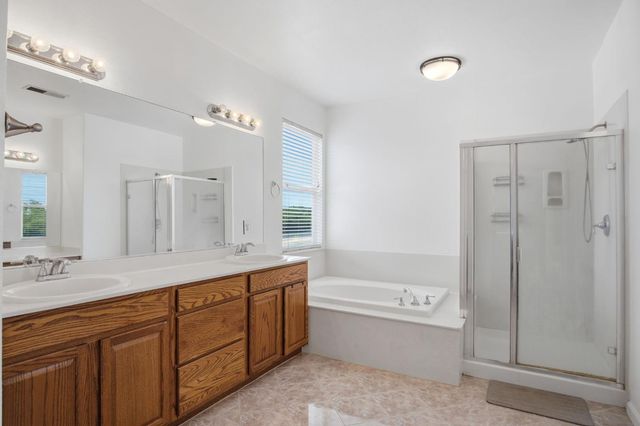 1501 Tristan Ct, Hughson, CA 95326